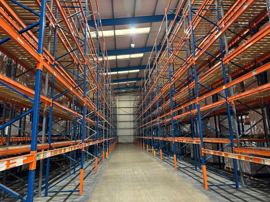Rafturi metalice industriale