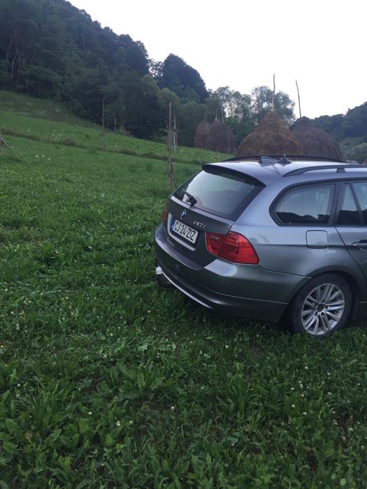 Vind urgent bmw 320D  2009 km absolut reali
