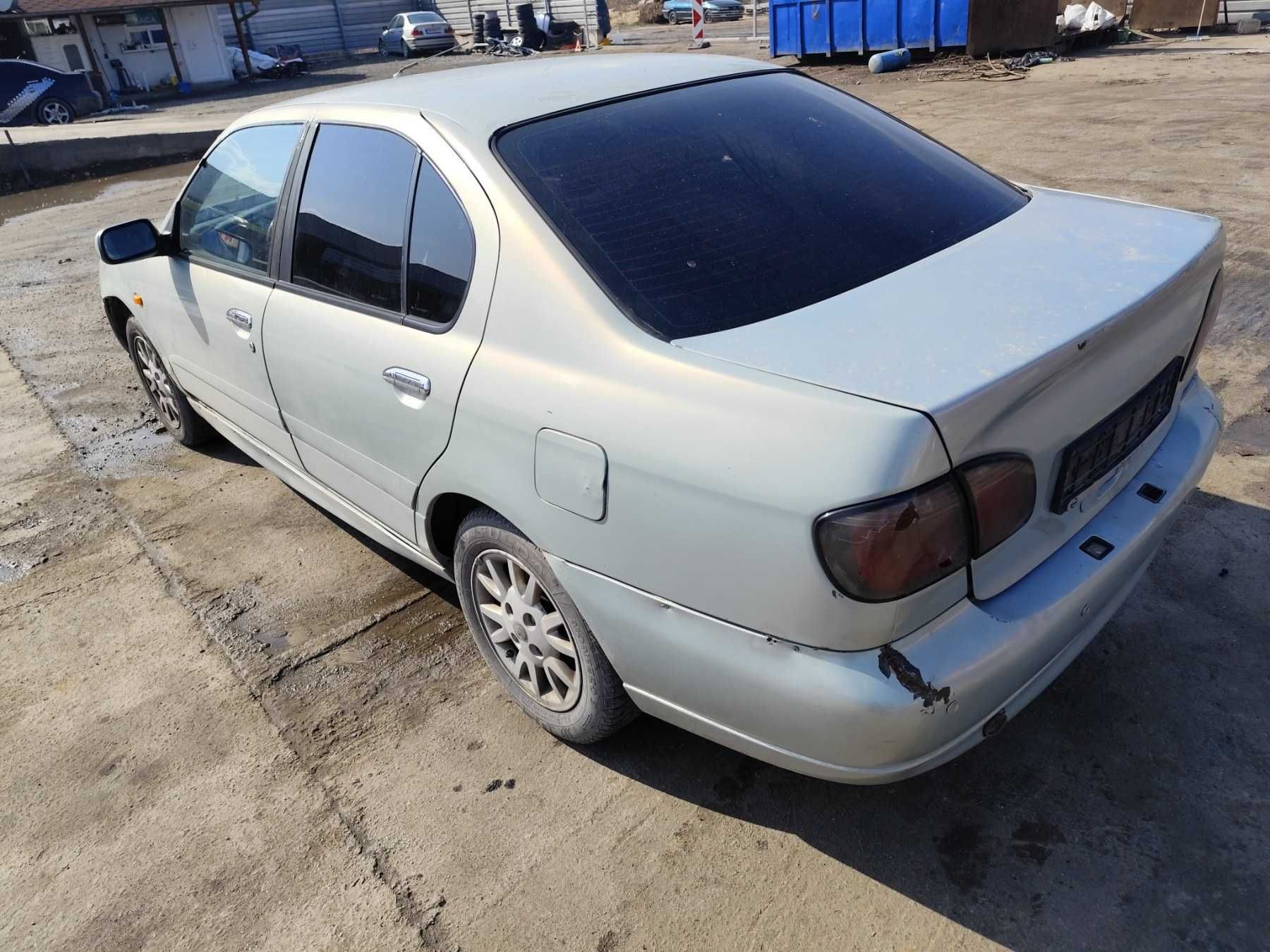 Nissan Primera Р11-1.8 - 114к.с - 2001г. на части