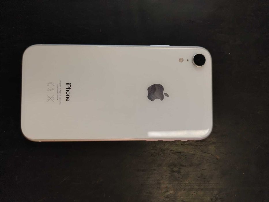 Apple iPhone XS – 64GB – Space Grey/White