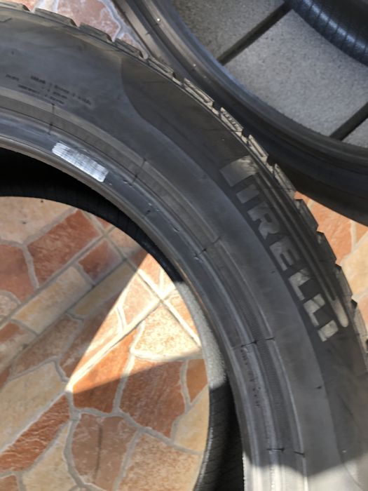 255 45 19 Pirelli de iarna