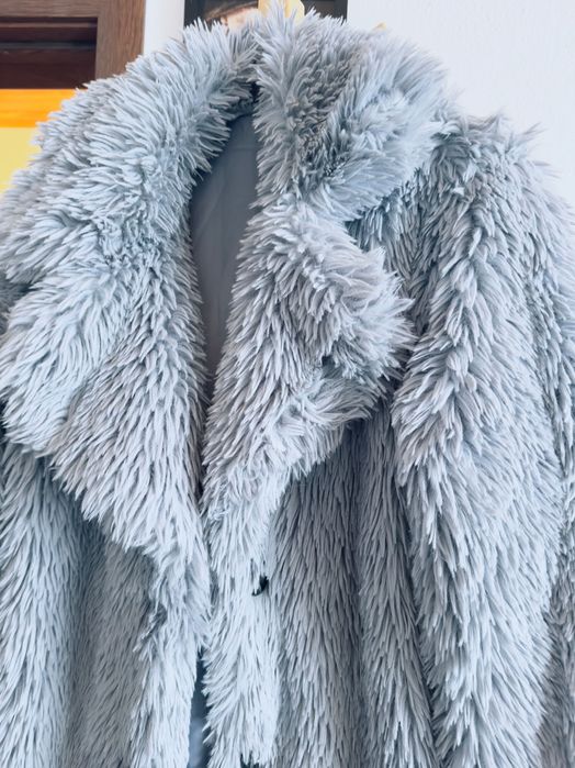 Страхотно синьо палто