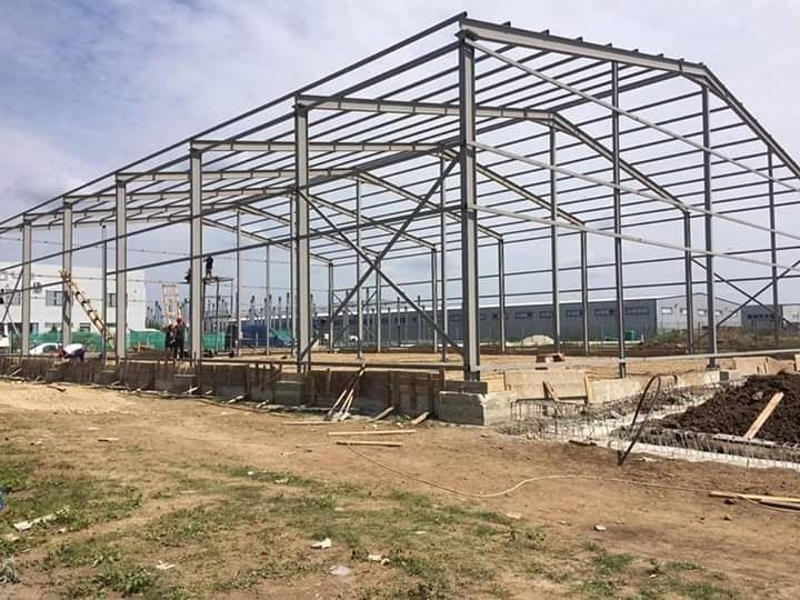 Hale metalice la super preț lichidare de stoc