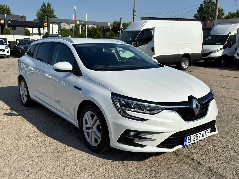 INCHIRIERI AUTO. BUCURESTI Renault Megane 2024 manual