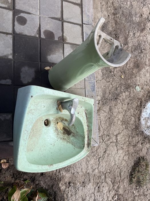 Умывальник чехословакский