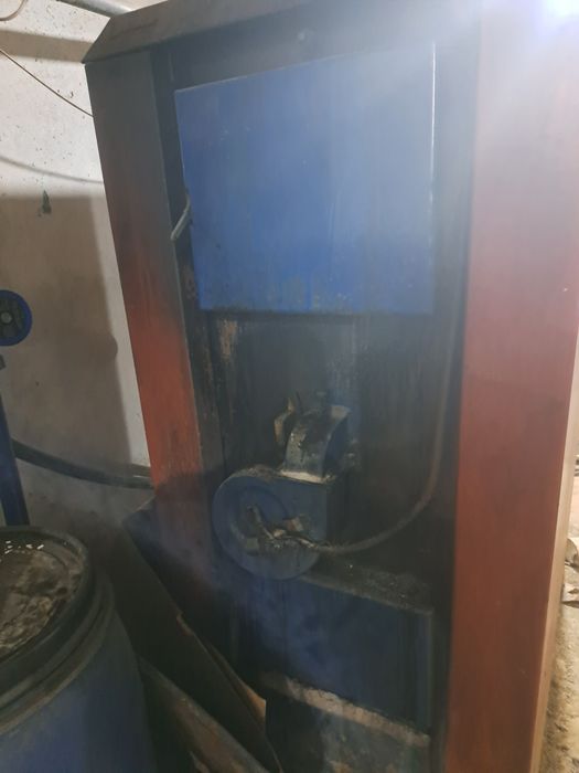 Vând centrala pe lemne 80kw