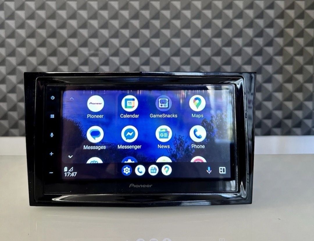 Продавам Pioneer sph-da160dab