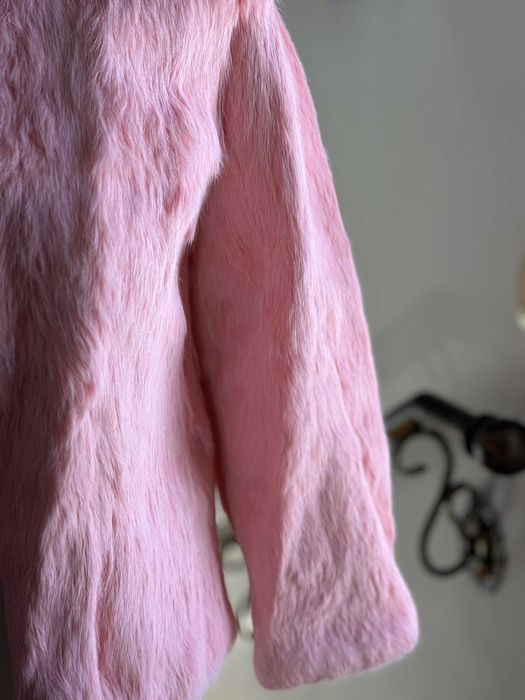 Haină scurtă roz din blană naturală de iepure – mâneci 3/4