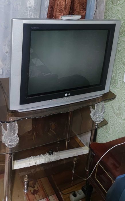 Продам телевизор