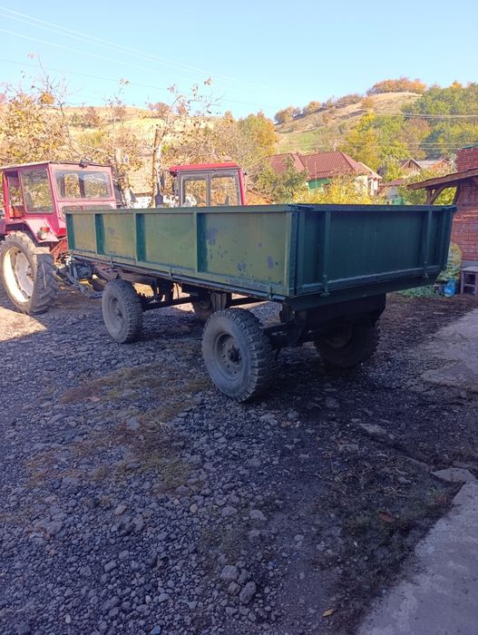 Vând remorca agricola RM 7 și remorca agricola de 6.5 tone