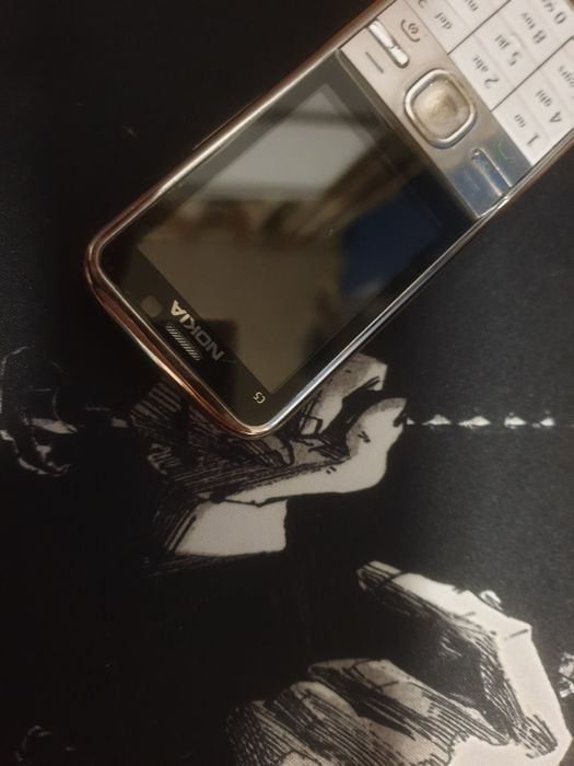 Assalom alekum Telefon Sotiladi Original Nokia C5