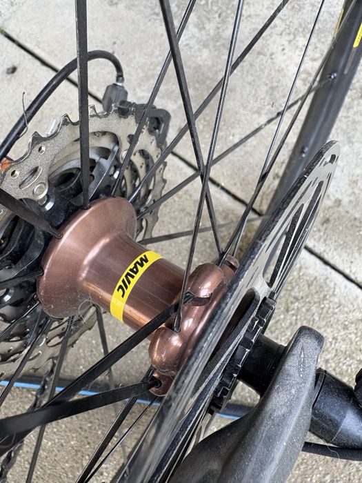 Bicicleta Grade GT full carbon