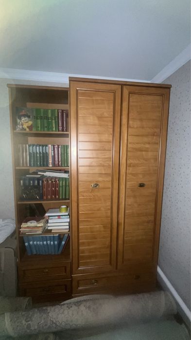 Продам шкаф
