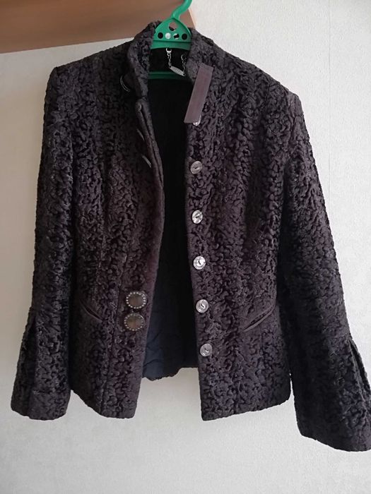 Женское весеннее пальто