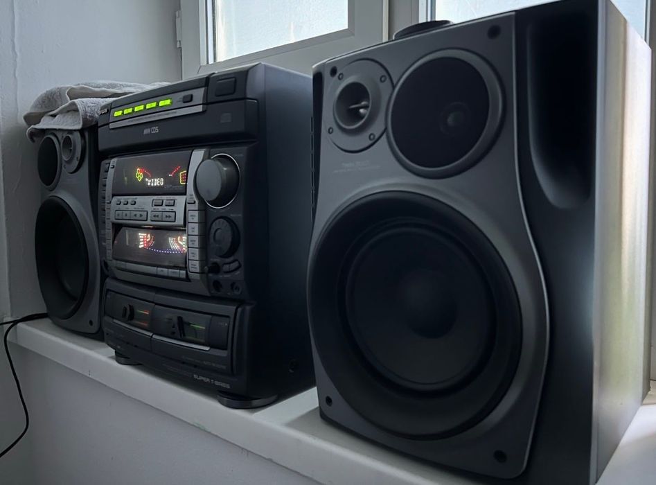 Музыкальный центр Aiwa NSX F-9