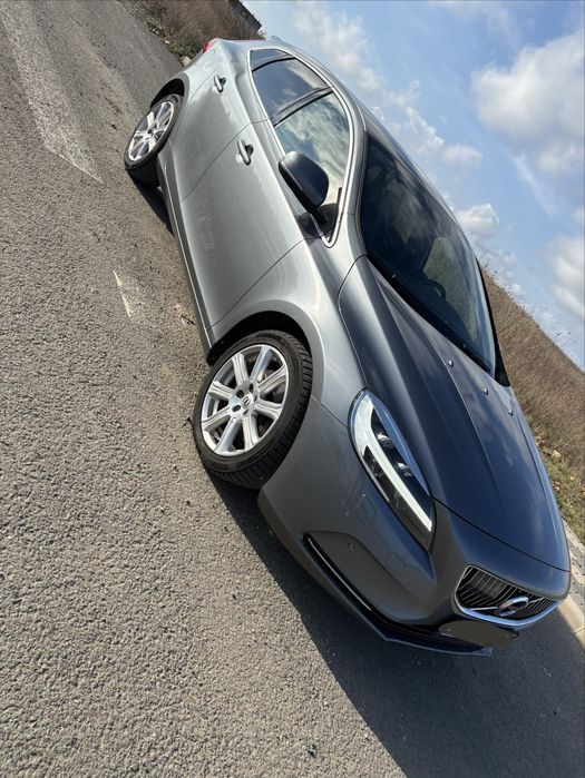 Volvo V 40 Inscription D 4 190 CP