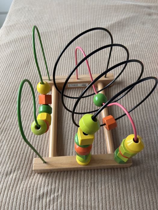 Set jucarii lemn si plastic pentru motricitate