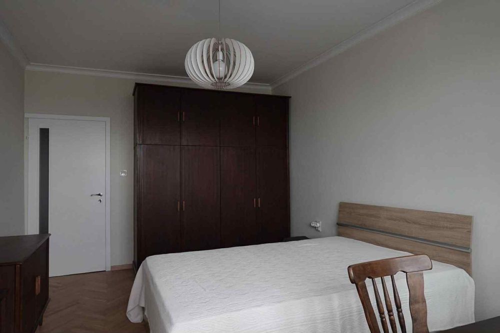 Дава се под наем Четиристаен апартамент в София, Света Троица - 118 кв.м за 797.64 € - Снимка #9