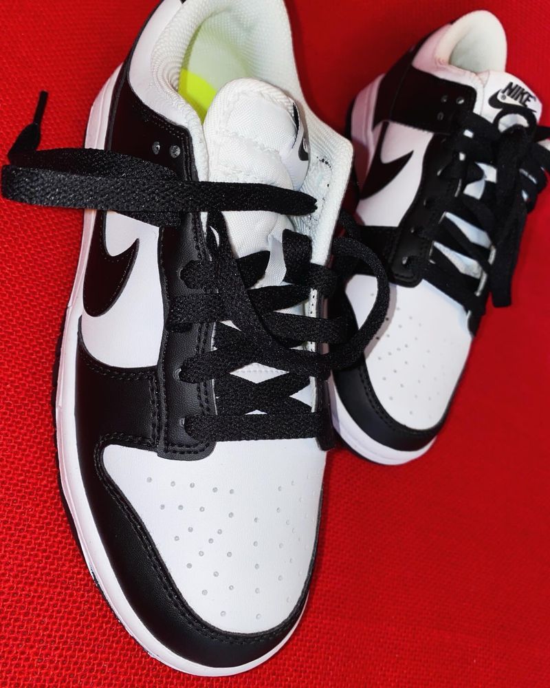 Nike dunk low panda