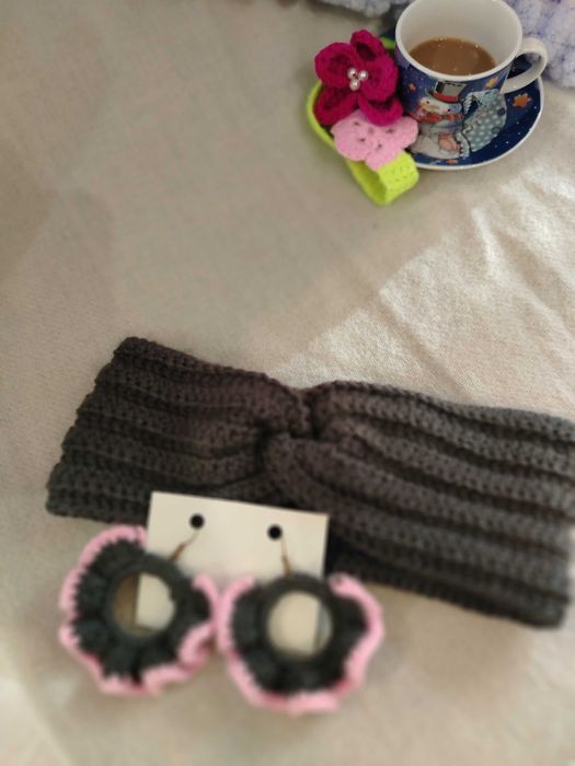 Комплект лента и обеци от прежда, ръчна изработка