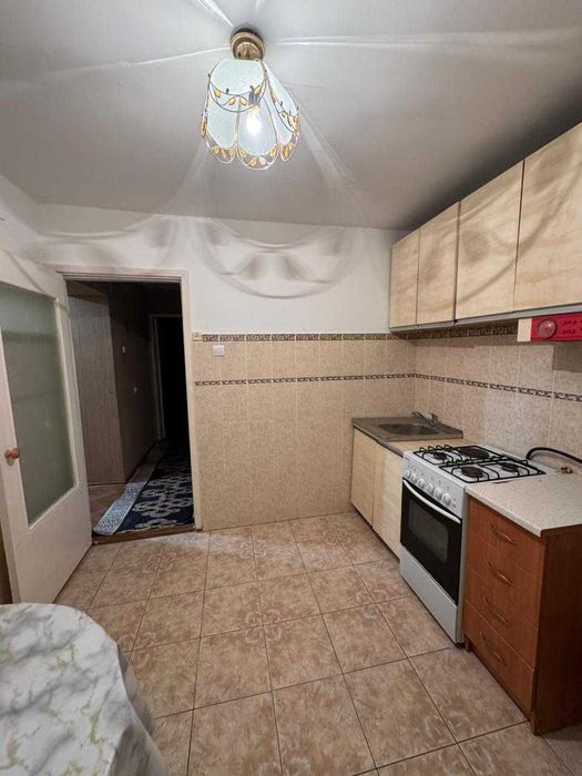 Продается  полноценная 2 комн квартира Боровской,61