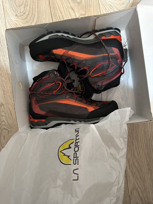 Bocanci drumetie Lasportiva 39 1/2
