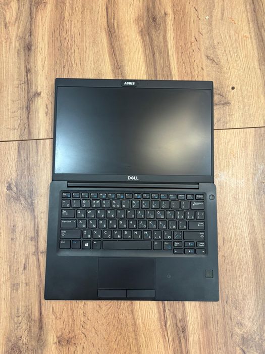 Продаётся DELL Latitude 7390