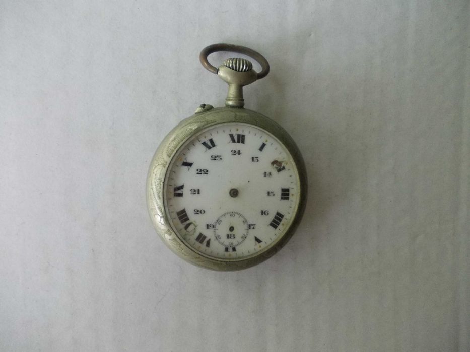 Ceas vechi de buzunar defect E