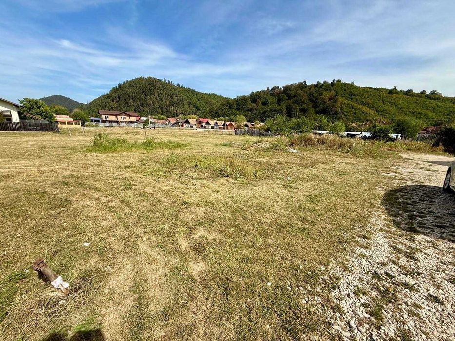 Teren intravilan Rasnov str. Castanului – 1600 mp cu PUZ si utilitati