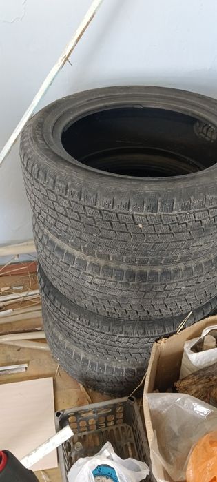 Продам зимние шины