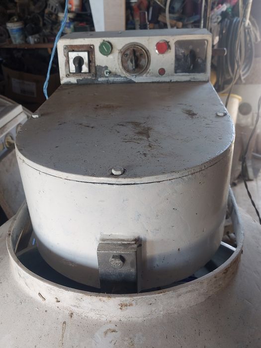 malaxor aluat 120 Litri