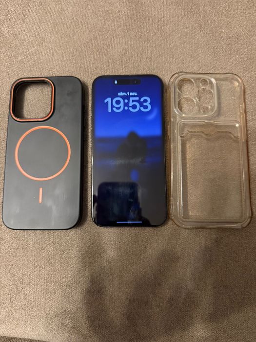 Vând iphone 15 pro 256gb