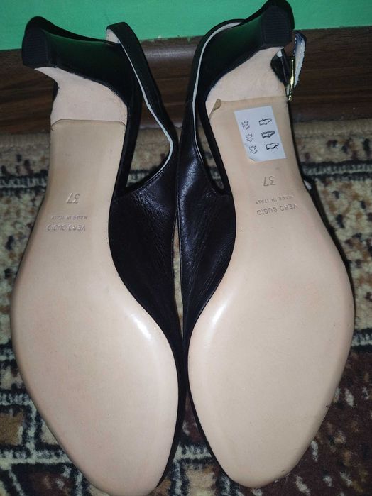 Sandale cu toc din piele