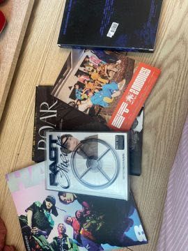 Kpop albums with incisions