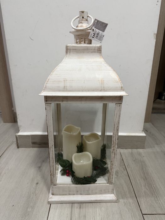 Felinar ornamental de craciun cu lumini nou cu ericheta. 24x24x61 cm