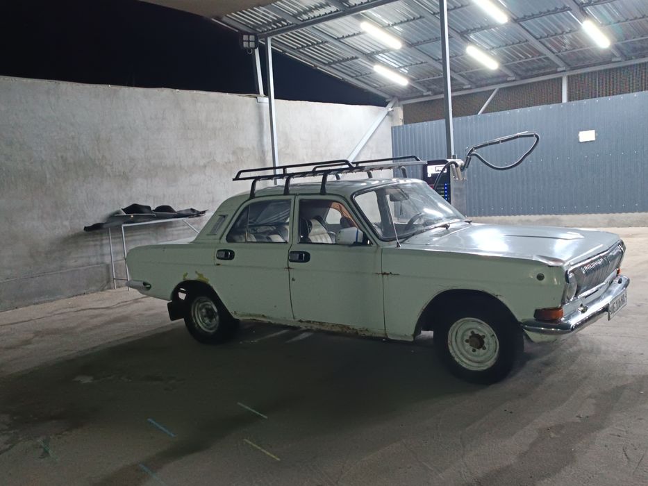 Volga 2401 sotiladi gaz benzin