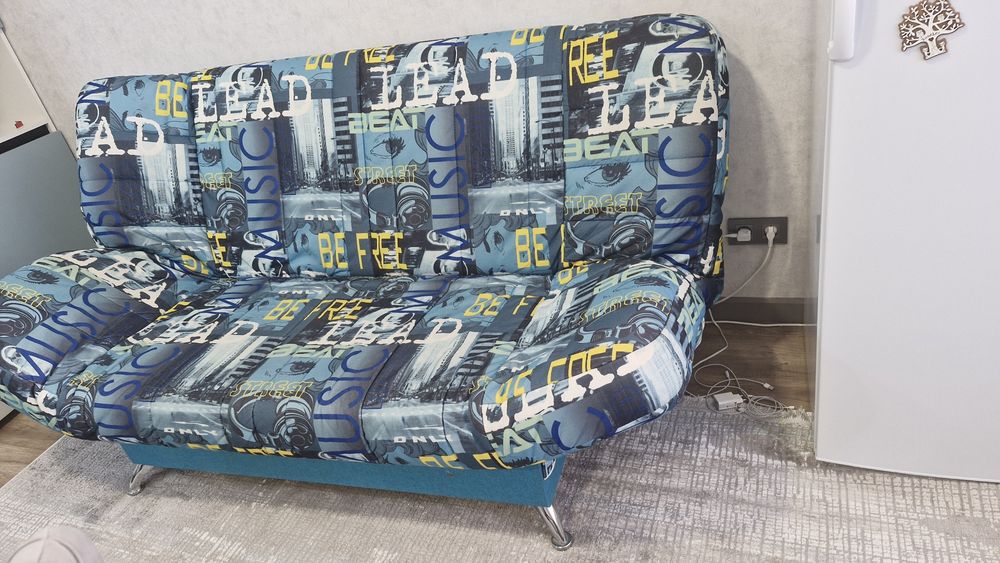 Продам Диван б.у