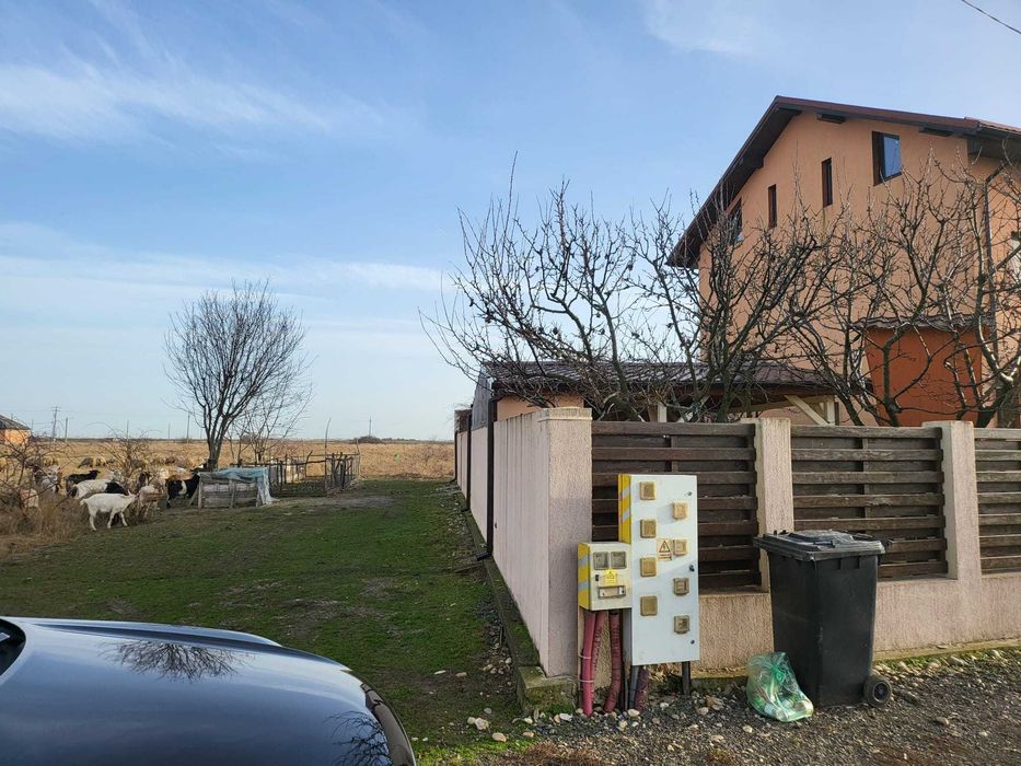 Oportunitate pentru investitie la schimb accept Vila, masina apartamen