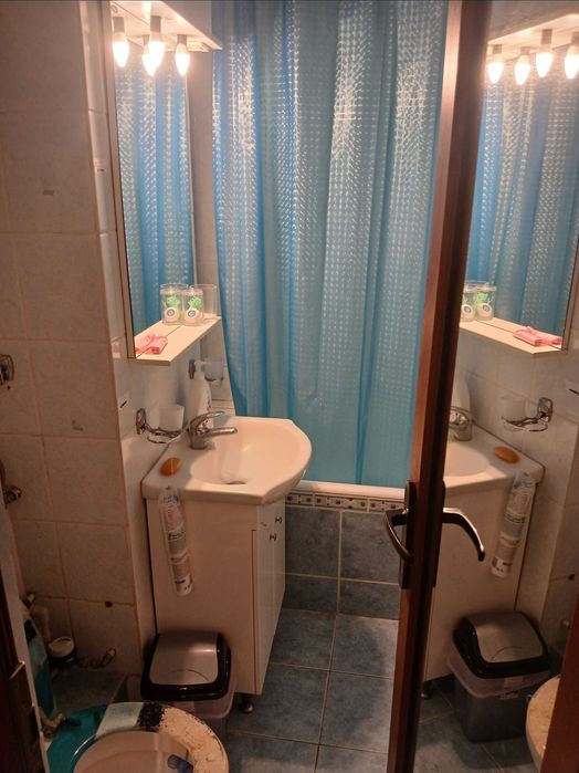 Închiriez Apartament zona Intim