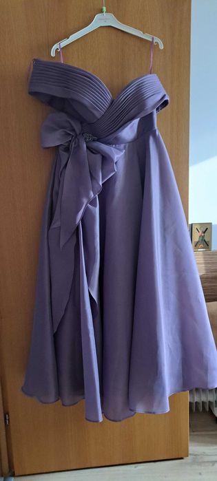Vand rochie ocazie