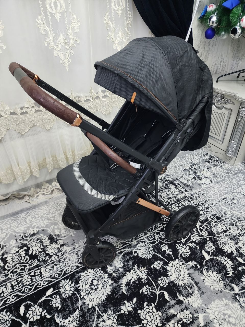 Продаётся коляска раскладная.