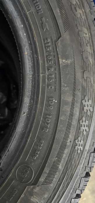 Vând cauciucuri stare excelenta iarna C-uri R16