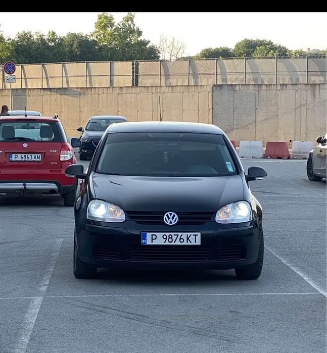 Голф 5 продавам, всичко платено