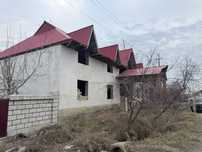 Hovli-Uchastka sotiladi
