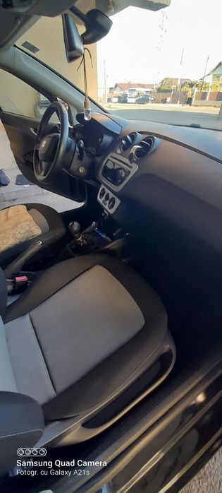 Vând Seat Ibiza-