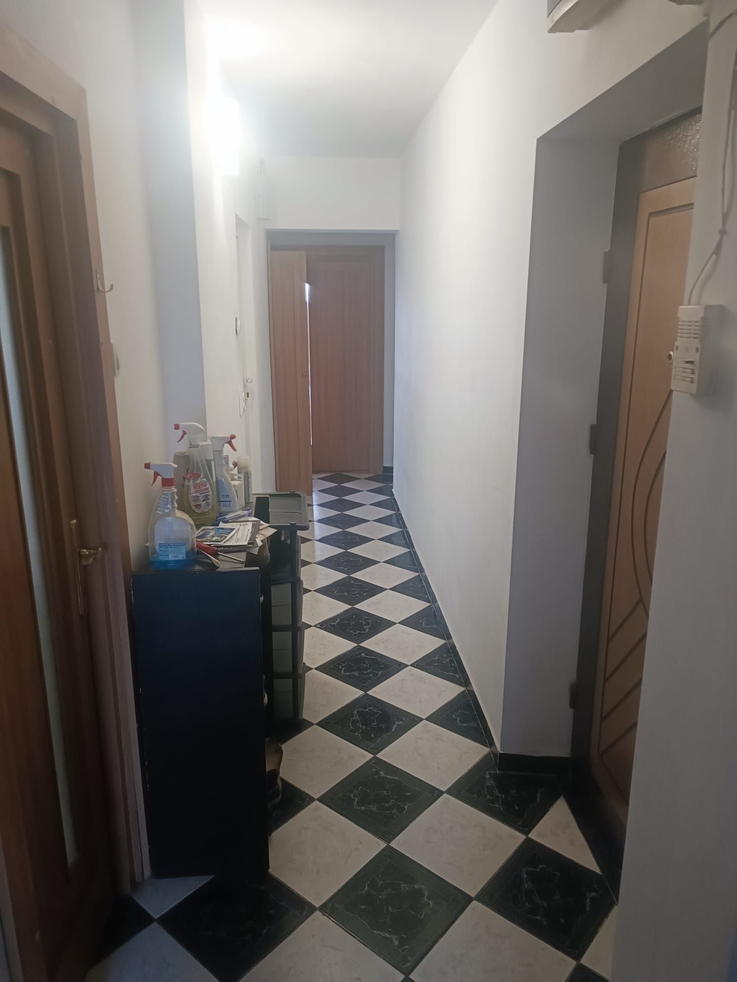 Inchiriez apartament Păcurari 2/3 camere