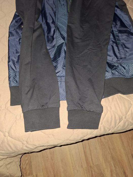 Екип Emporio Armani