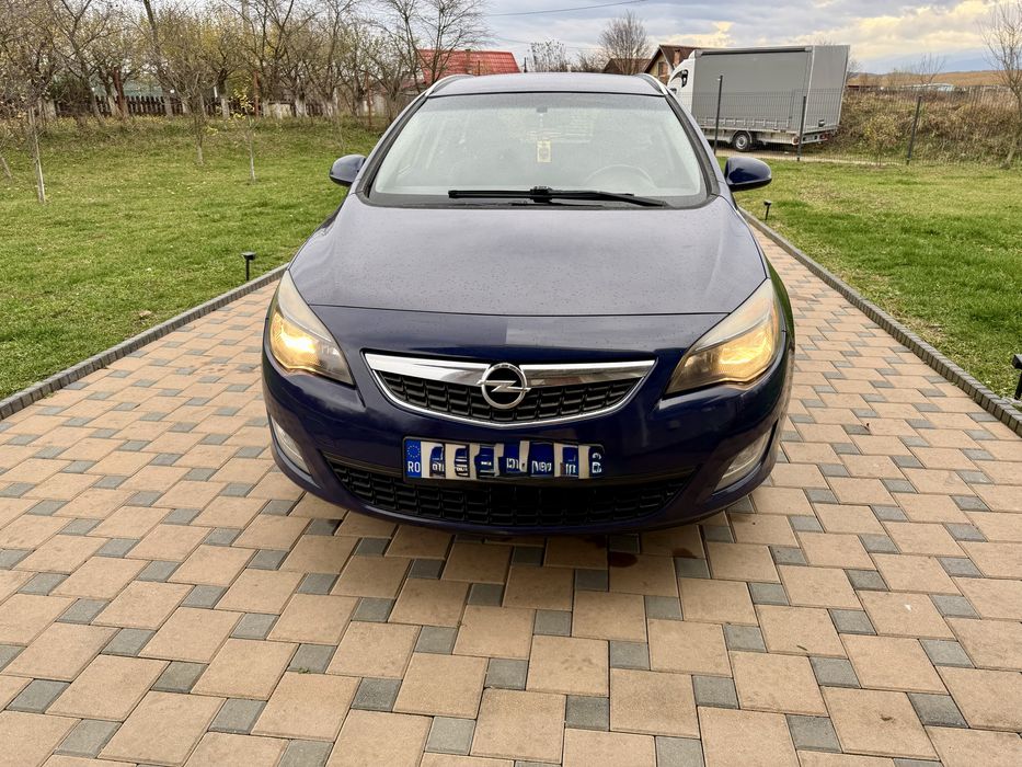 Opel Astra Sports Tourer 1.7 CDTI – 125 CP – 2011 – Euro 5
