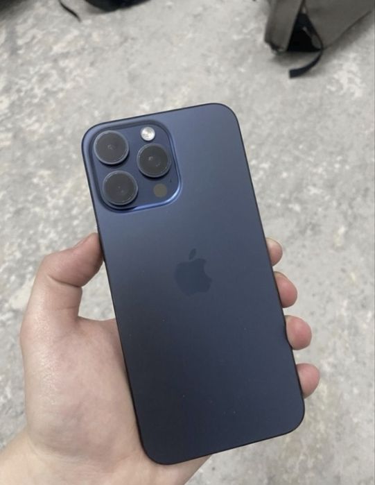 Продам айфон 15про 256мегабайт