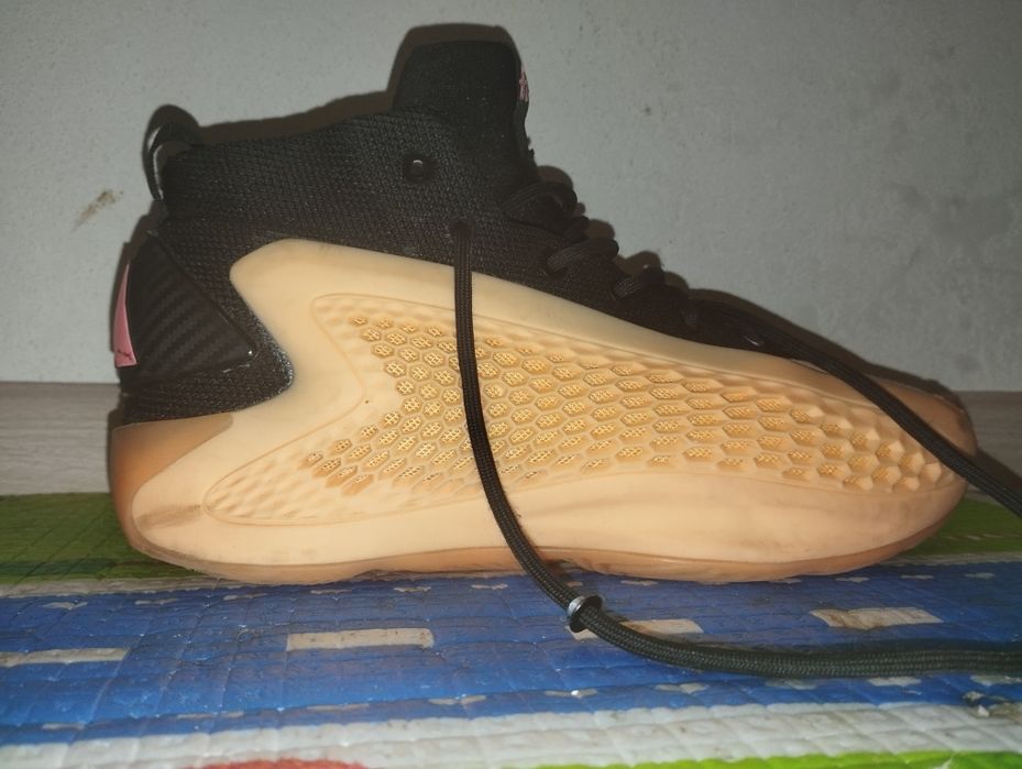 Кросовки баскетболный